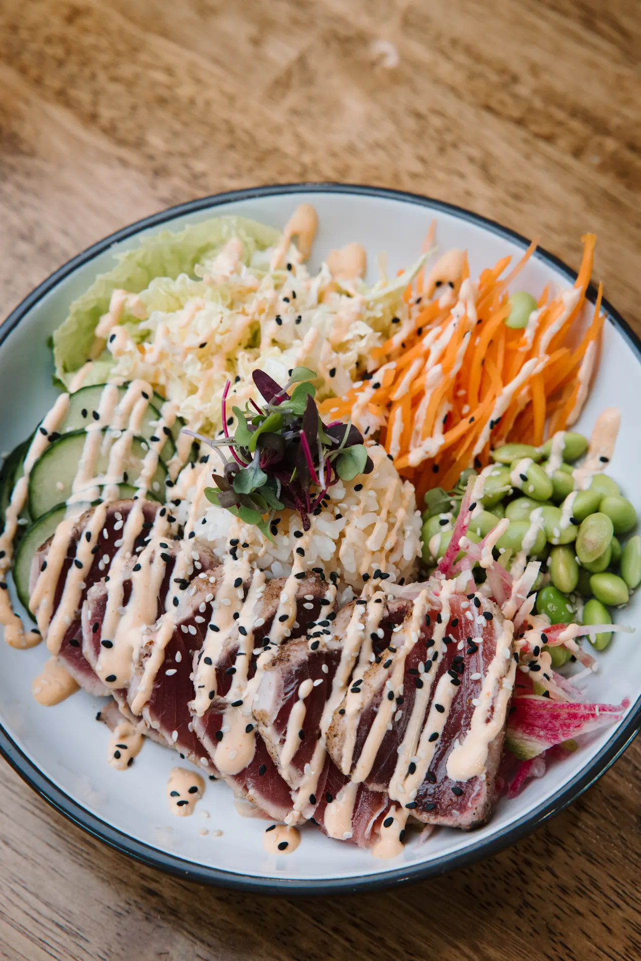 Seared tuna poke bowl at The Tides Market, photographed by Orange Grove Social
